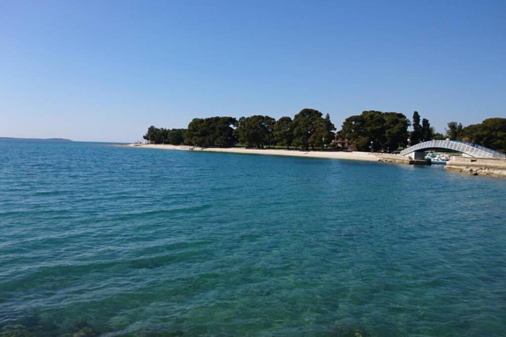 Apartment Vesna For 2, Free Parking And Wi-Fi Pula Exterior photo